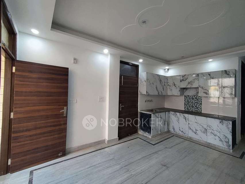 2 BHK Flat In Prabal Mansion  For Sale  In Pandav Nagar