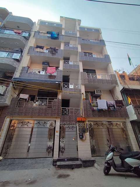 2 BHK Flat In Prabal Mansion  For Sale  In Pandav Nagar
