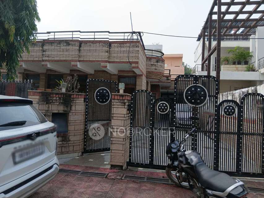 3 BHK House for Rent  In Indira Kunj