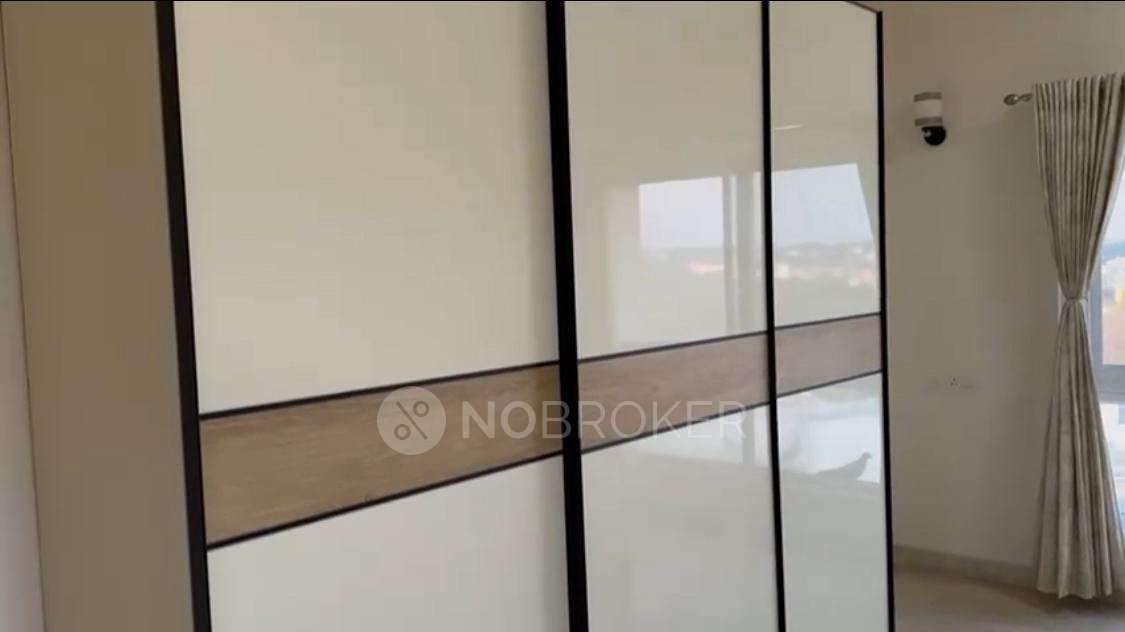 4 BHK Flat In Embassy Oasis For Sale  In Pulikeshi Nagar 