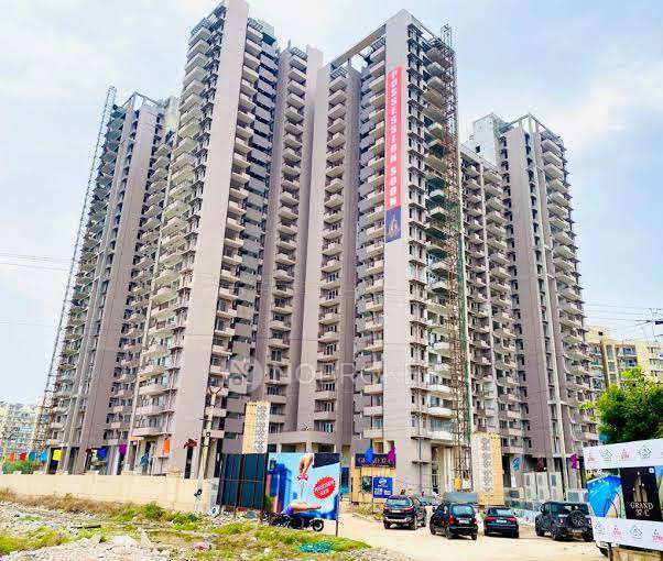 1 RK Flat In Ild Grand For Sale  In Sector 37c