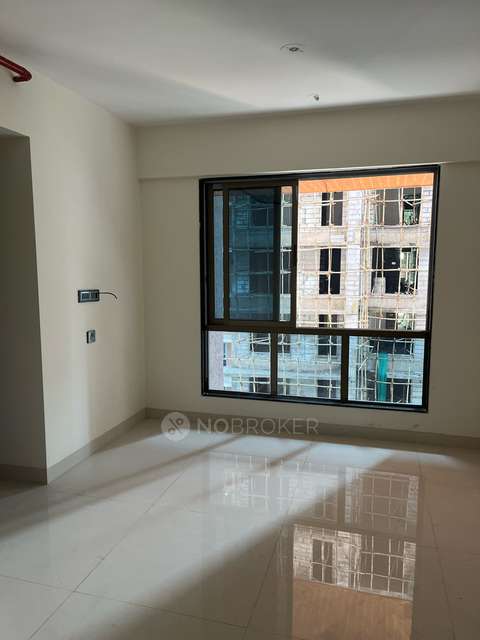 1 BHK Flat In Tower 28 For Sale  In Malad 