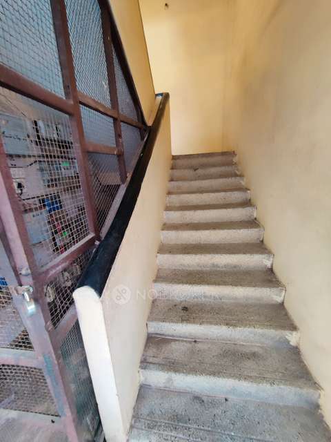 2 BHK Flat In Karthik Villas For Sale  In Mylapore