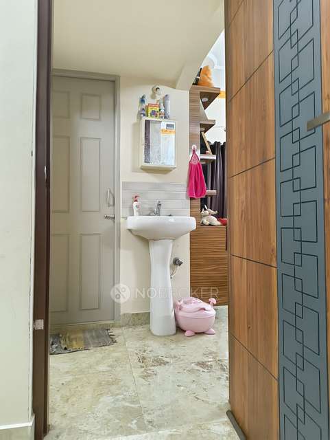 3 BHK Flat In Jr Crown For Sale  In Chennai