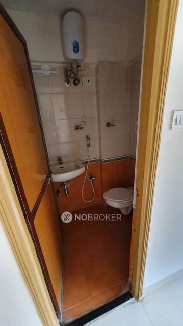 2 BHK Flat In Sagar City, Andheri West For Sale  In Andheri West