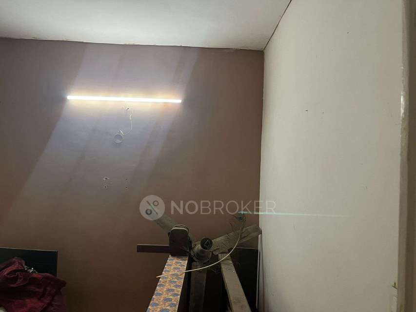 2 BHK Flat In Rwa Jalvayu Vihar For Sale  In Noida