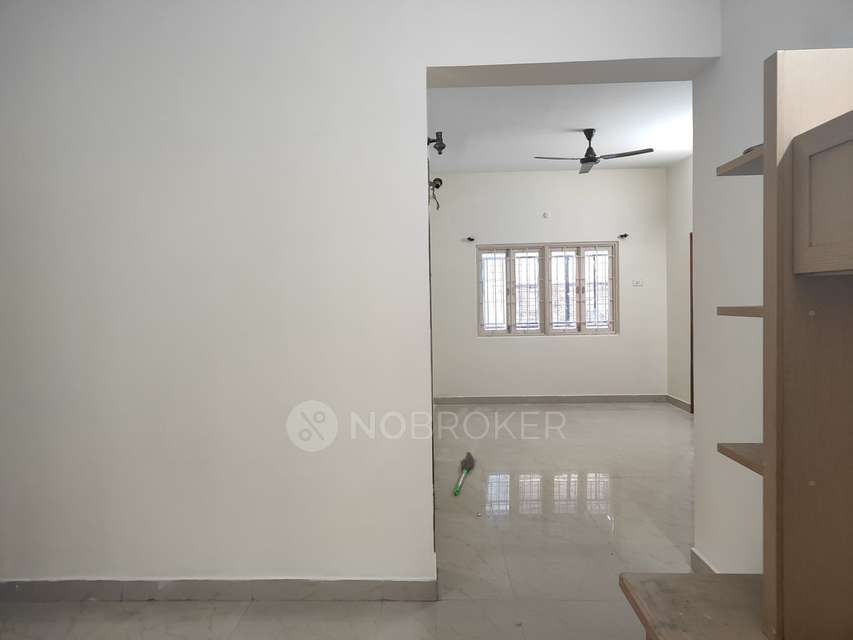 2 BHK Flat In Silicion Ridge  For Sale  In Attapur
