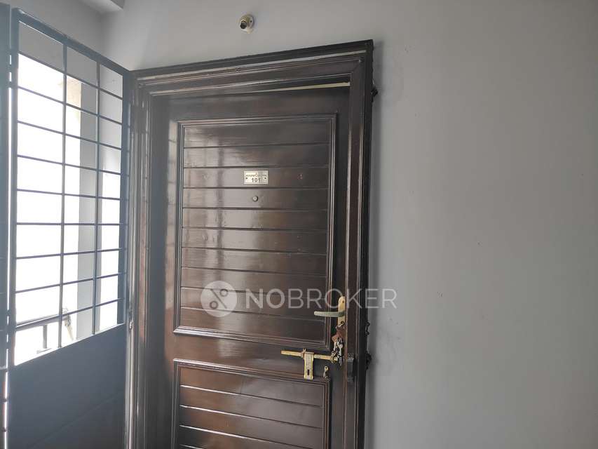 2 BHK Flat In Silicion Ridge  For Sale  In Attapur