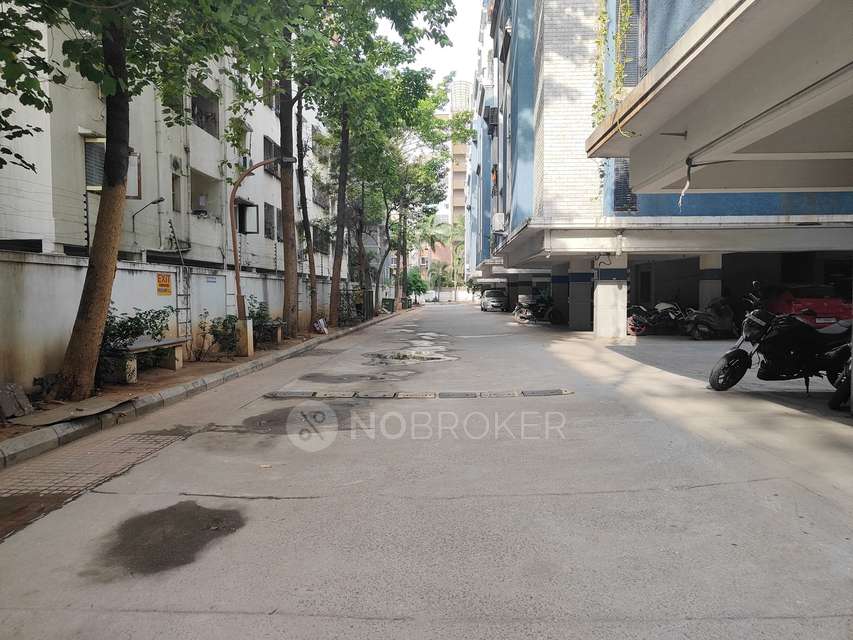 2 BHK Flat In Silicion Ridge  For Sale  In Attapur