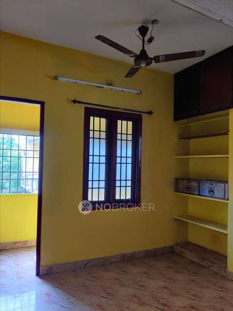 2 BHK Flat In Shakti Vignesh Apartments For Sale  In Korattur