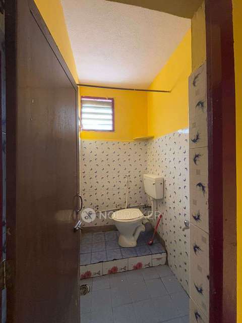 2 BHK Flat In Shakti Vignesh Apartments For Sale  In Korattur