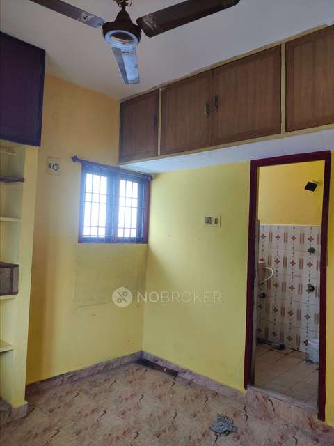 2 BHK Flat In Shakti Vignesh Apartments For Sale  In Korattur