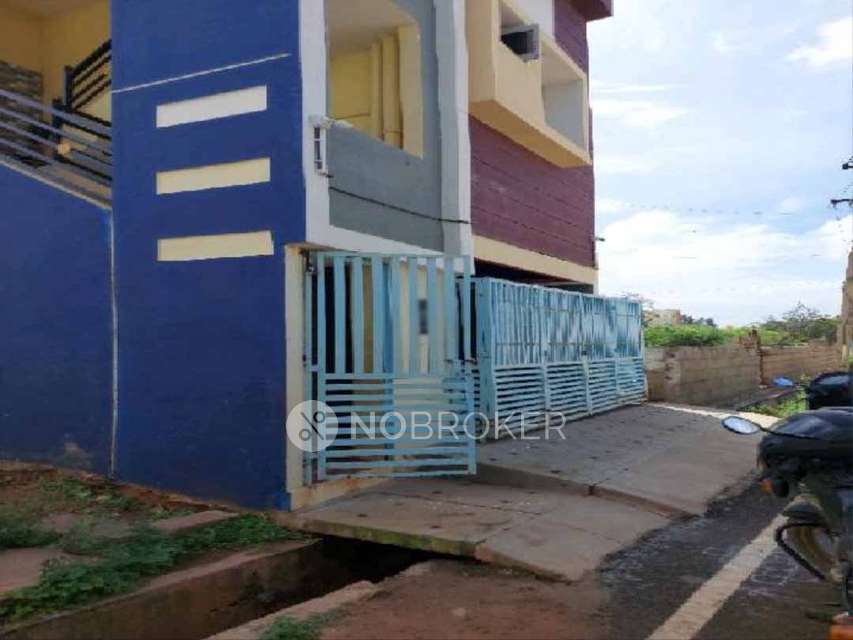 4+ BHK Flat For Sale  In Madanayakahalli