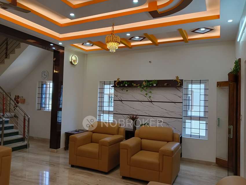 4+ BHK Flat For Sale  In Kodigehalli