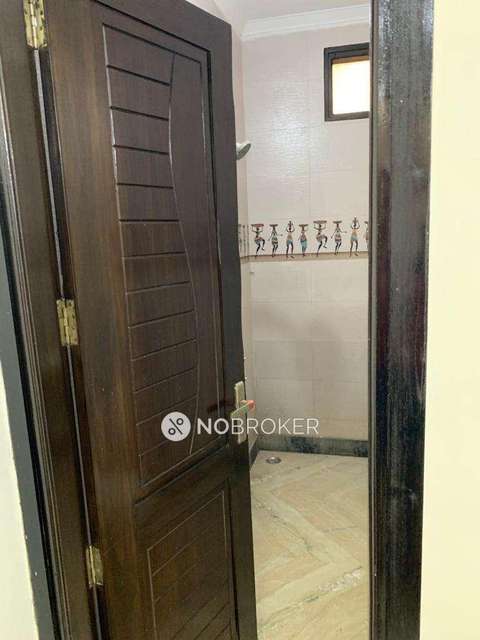 2 BHK Flat For Sale  In Model Town