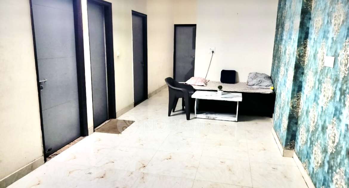 3 BHK Flat In Lucky Palm Valley For Sale  In Sector 1