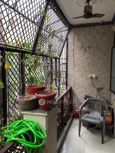 3 BHK Flat For Sale  In Laxmi Nagar