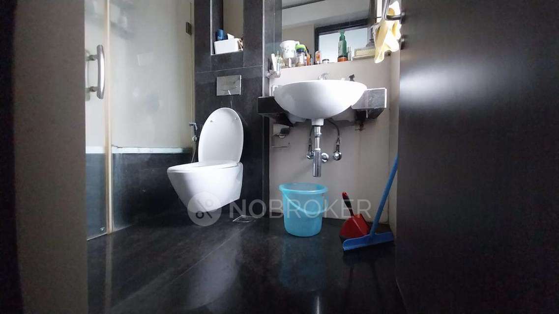 3 BHK Flat In Lodha Luxuria For Sale  In Thane West