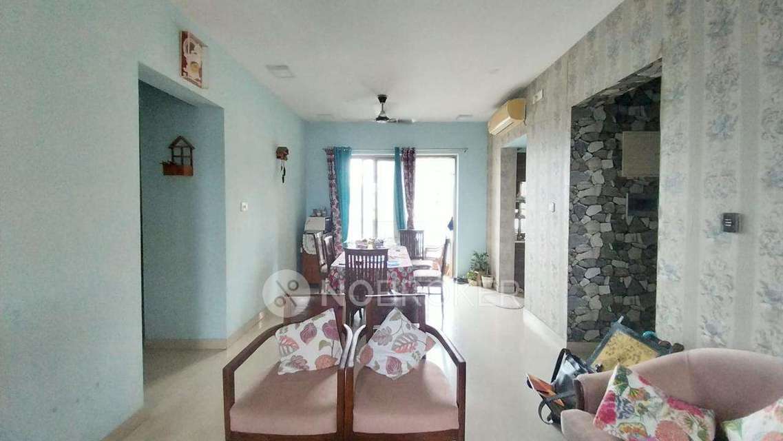 3 BHK Flat In Lodha Luxuria For Sale  In Thane West