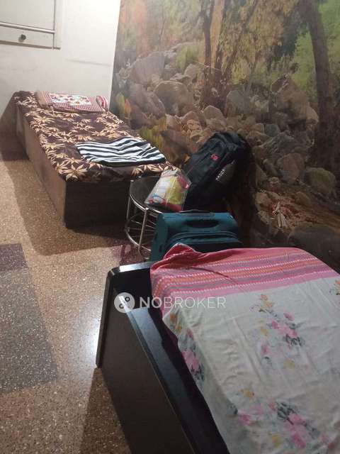 Shared Room for Female In 2 BHK  In Aga Khan Soci In  Agarkar Nagar