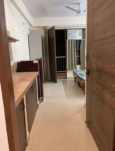 1 RK Flat for Rent  In Sector 51