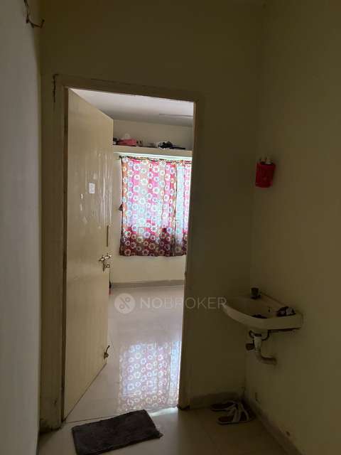 1 BHK Flat In Vighnahrata Building for Rent  In Bavdhan