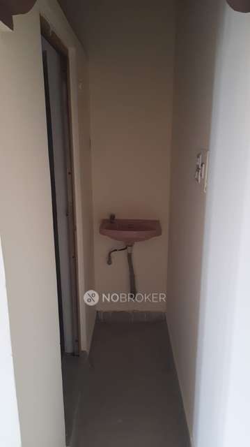 2 BHK Flat In Standalone Building  for Rent  In Mathikere