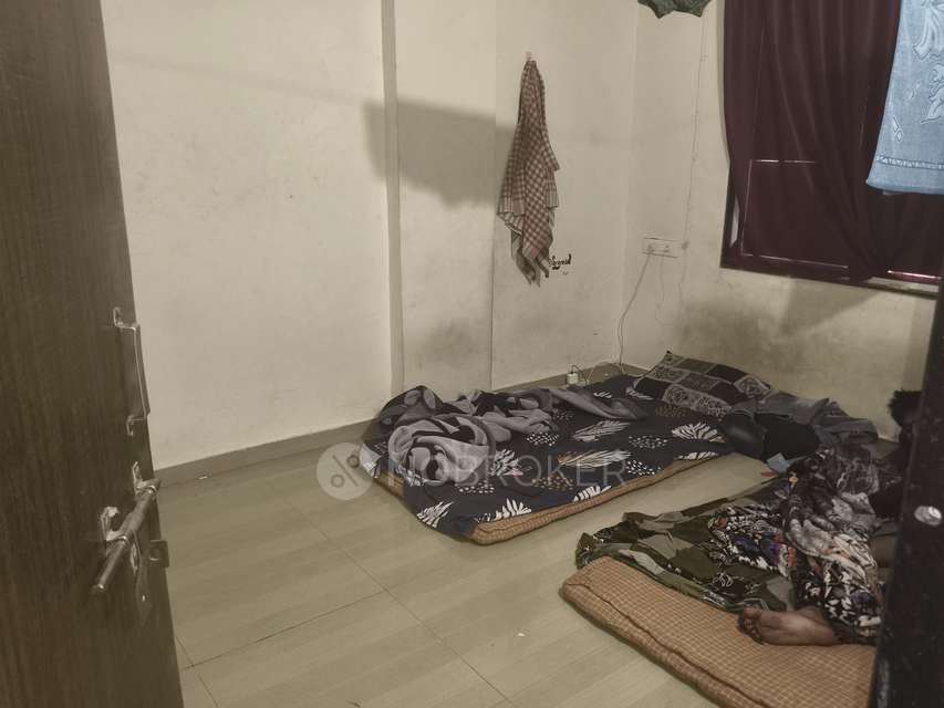 1 BHK House for Rent  In Greenland Residency