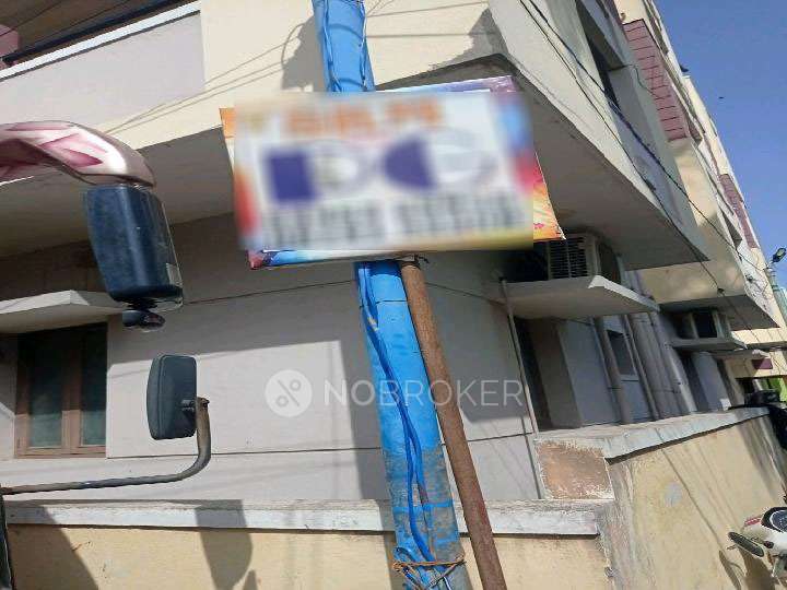 PG for Boys in Navalur