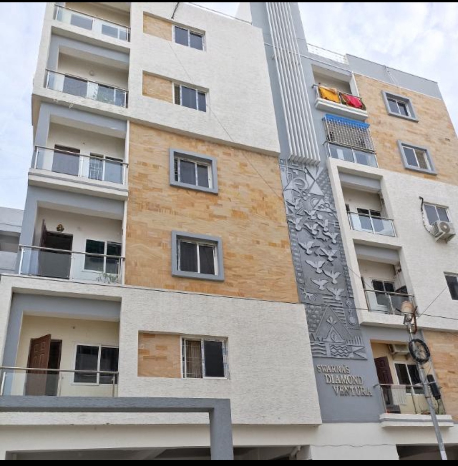 Diamond Ventura Apartments