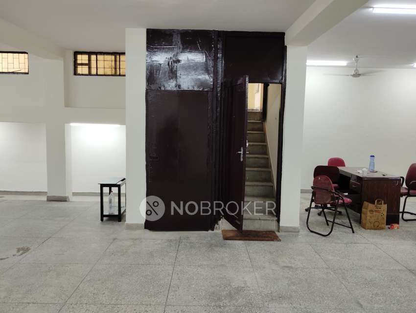 Godown/Warehouse in  Lajpat Nagar, Delhi for sale 
