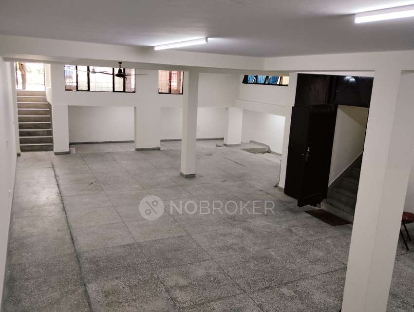 Godown/Warehouse in  Lajpat Nagar, Delhi for sale 