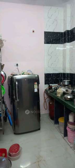 Shared Room for Female In 1 RK  In New Maharashtra Cooprative Housing Society In Kopar Khairane