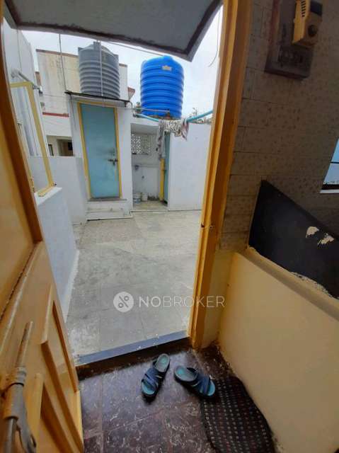 1 RK House for Rent  In Karve Nagar