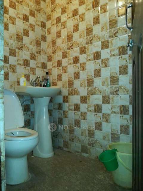 2 BHK Flat In Builder Floor, Flat - Ga For Sale  In Vidhayak Colony