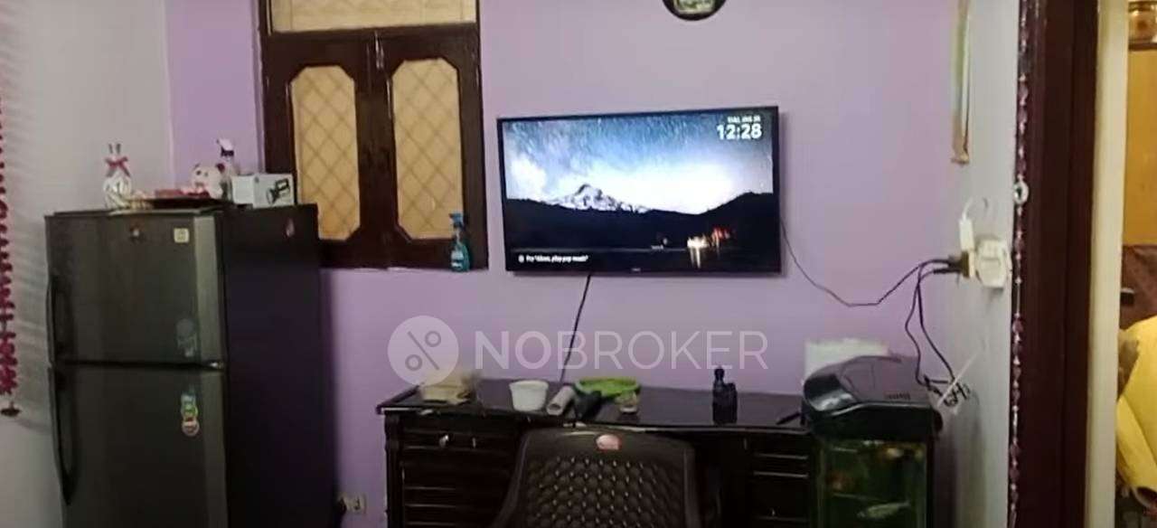 2 BHK Flat In Ekta Apartment For Sale  In Laxmi Nagar