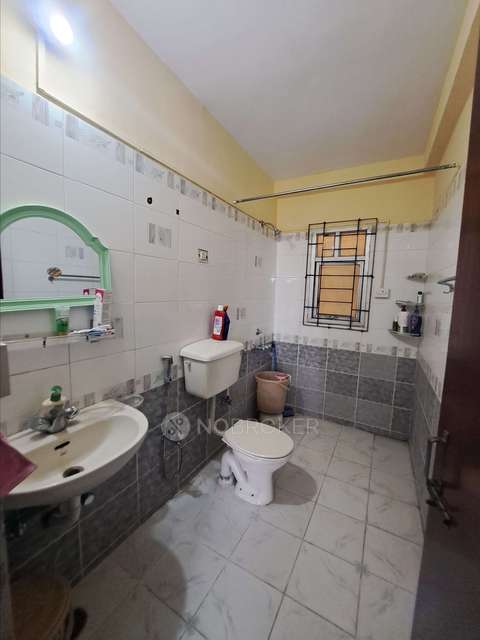 2 BHK Flat In Gitanjali Lakeview Apartment For Sale  In Bennigana Halli