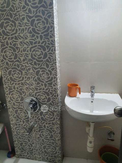 2 BHK Flat In Neel Sidhi Neel Viveza For Sale  In Ulwe