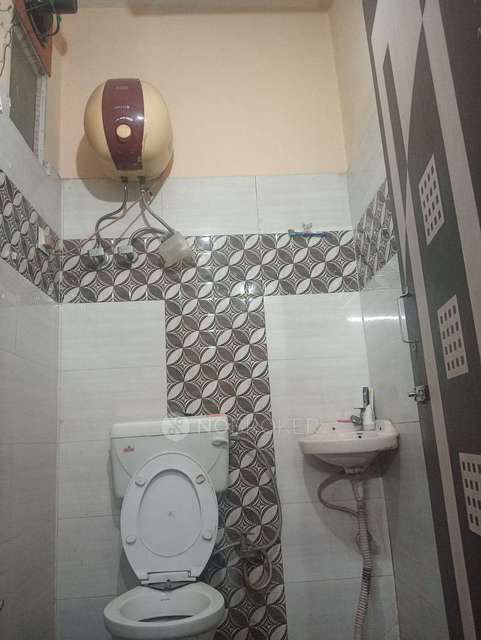 PG for Boys in Sector 45