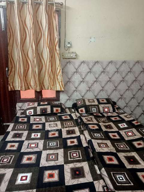 PG for Boys in Sector 45