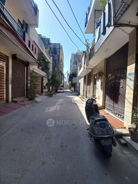 2 BHK Flat In Familly Appartment For Sale  In Dwarka Sector-3