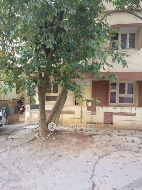 2 BHK House for Rent  In Lower Palace Orchards, Guttahalli