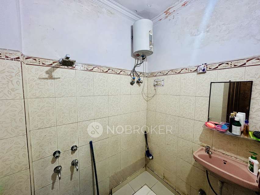 1 BHK House For Sale  In Dilshad Colony