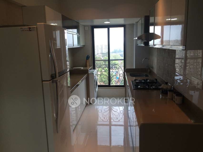 2 BHK Flat In Mayfair Hillcrest For Sale  In Vikhroli West