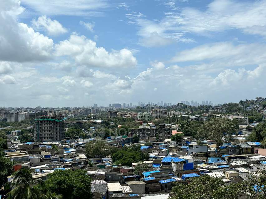 2 BHK Flat In Mayfair Hillcrest For Sale  In Vikhroli West