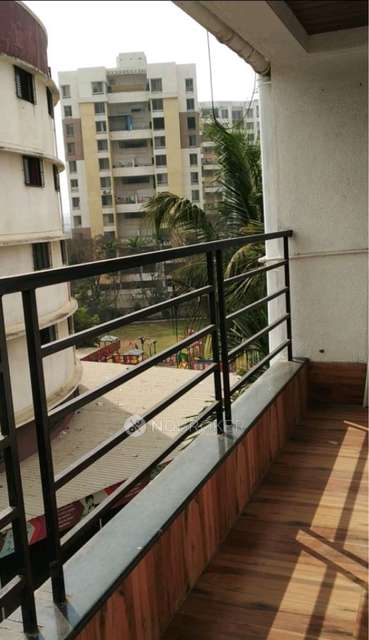 Shared Room for Female In 2 BHK  In Sargam Colony Lane No.3 Sonchapha Building  In Karvenagar