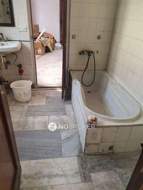 4 BHK Flat For Sale  In East Of Kailash