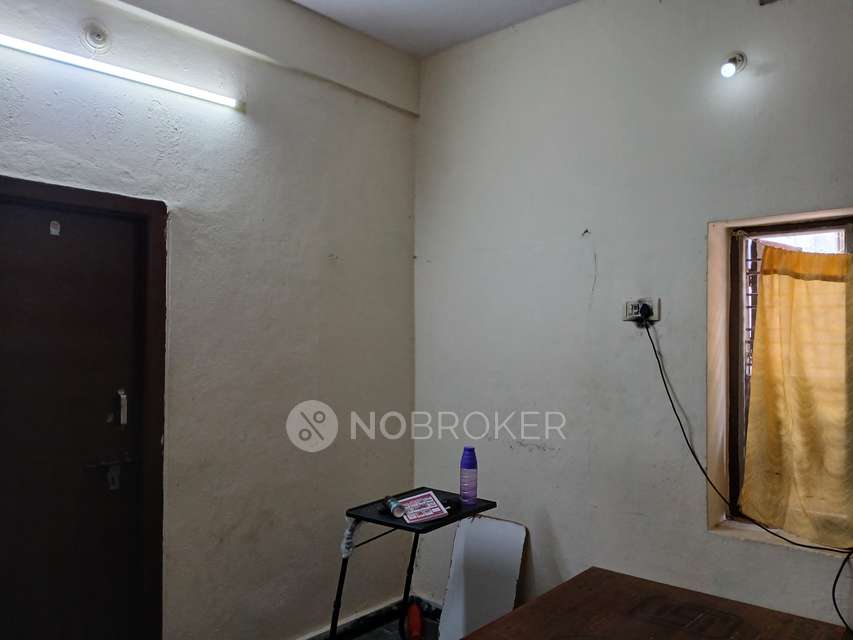 1 BHK Flat In Krsna#39 For Sale  In 40-108