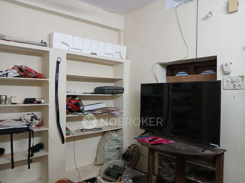 1 BHK Flat In Krsna#39 For Sale  In 40-108