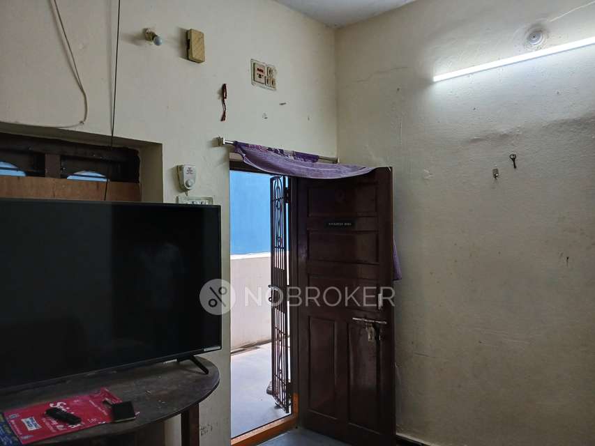 1 BHK Flat In Krsna#39 For Sale  In 40-108
